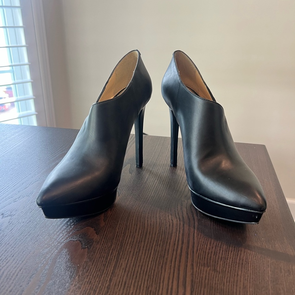 Jessica Simpson Black Pointed Platform Stiletto Booties